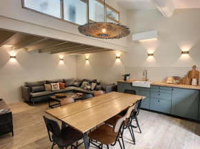 Luxury 4 bdrm house air conditioning and patio near Pont d'Avignon